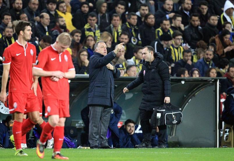 Taraftardan Volkan Demirele Sabri çağrısı