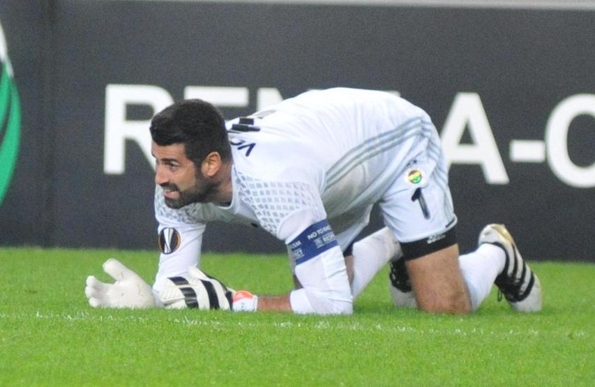 Taraftardan Volkan Demirele Sabri çağrısı