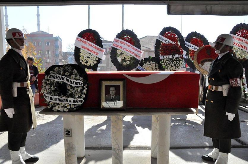 53 yıl önce Kanlı Noelde ailesini yitiren Nihat İlhan hayatını kaybetti