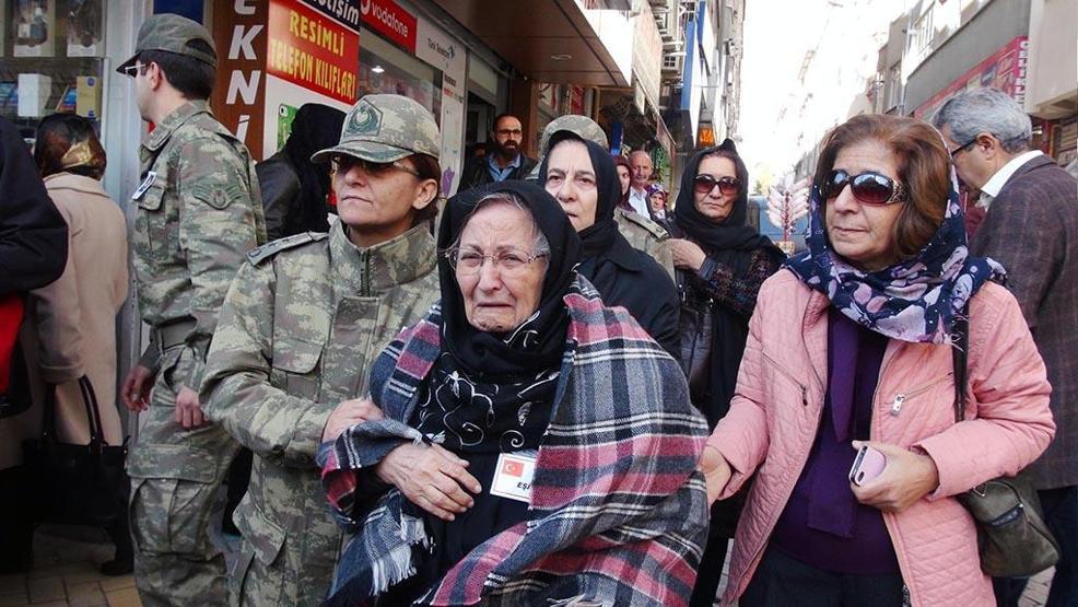 53 yıl önce Kanlı Noelde ailesini yitiren Nihat İlhan hayatını kaybetti