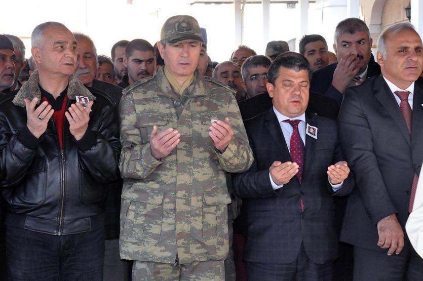 53 yıl önce Kanlı Noelde ailesini yitiren Nihat İlhan hayatını kaybetti