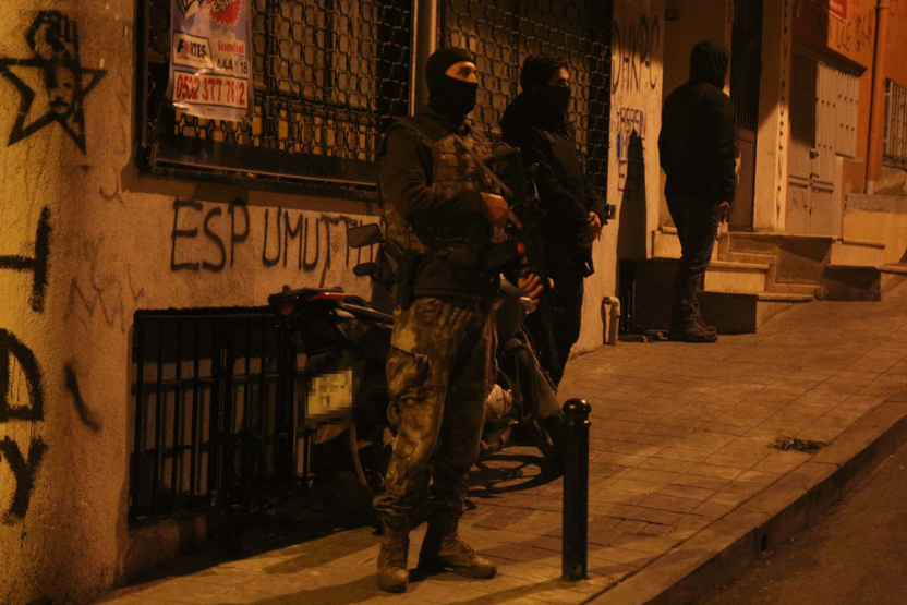 Şişlide Özel Harekat destekli operasyon