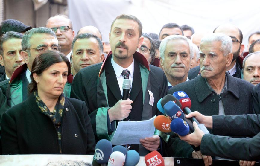 Tahir Elçi, vurulduğu yerde anıldı