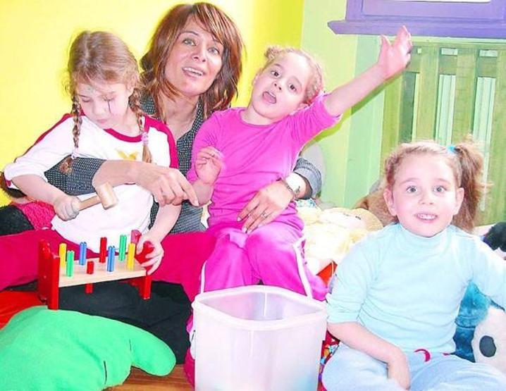 Neşe Erberkin üçüzlerinin şimdiki hali şaşırttı