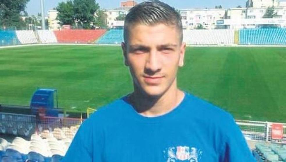 Alman model: Sevgilim Türk futbolcu