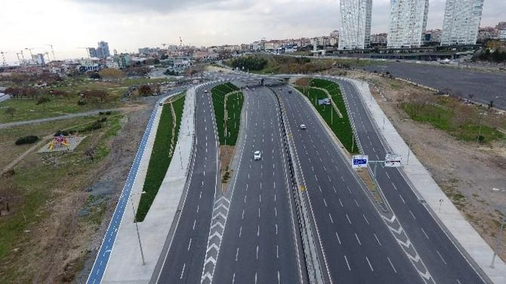 Açılışına günler kalan Avrasya Tünelinin havadan görüntüleri