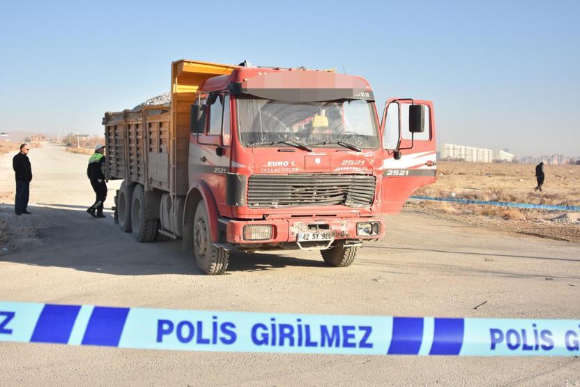 Konyada hafriyat kamyonu öğrenci servisine çarptı: 1 ölü, 14 yaralı