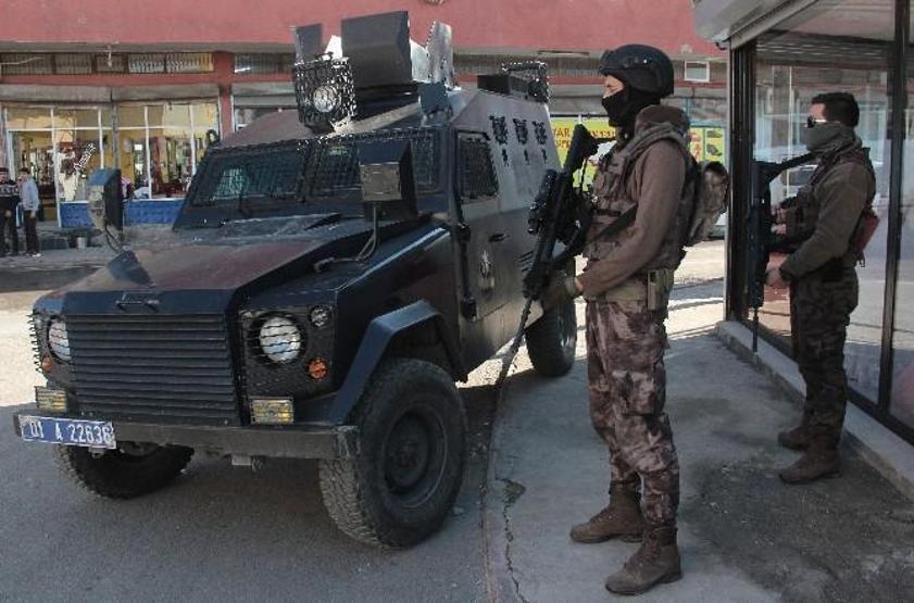 Adana’da PKKlıların yuvalandığı caddeye narko-terör baskını