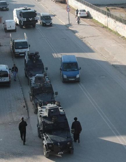 Adana’da PKKlıların yuvalandığı caddeye narko-terör baskını