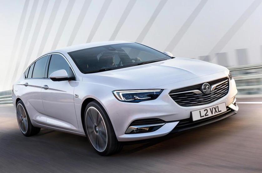 Yeni Insignia Grand Sport hatchback