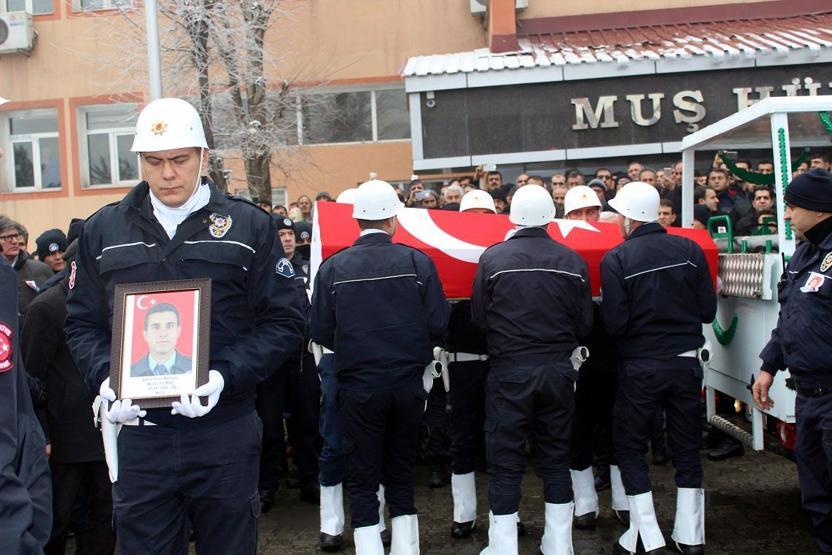 Beşiktaş şehitleri uğurlanıyor