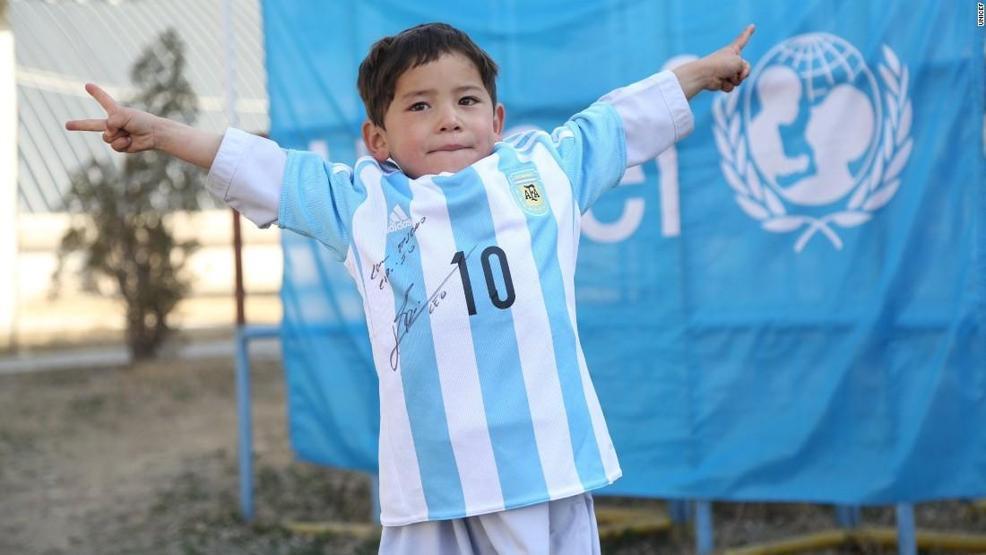 Messi ile Afgan hayranı Murtaza buluştu