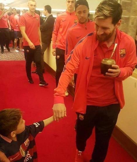 Messi ile Afgan hayranı Murtaza buluştu