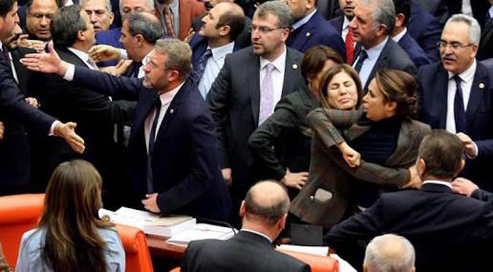 HDPli vekille tartışan Ak Partili Enç: Aynı müdahaleyi yine yaparım