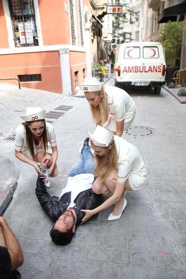 Murat Bozun filmindeki hemşire sahnelerine yanıt