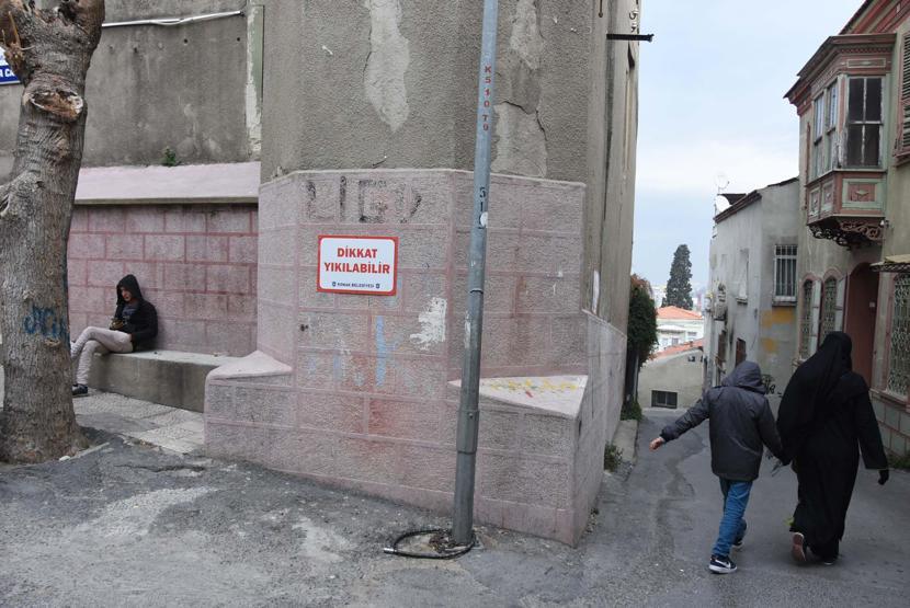 Tarihi cami yıkılma tehlikesiyle karşı karşıya