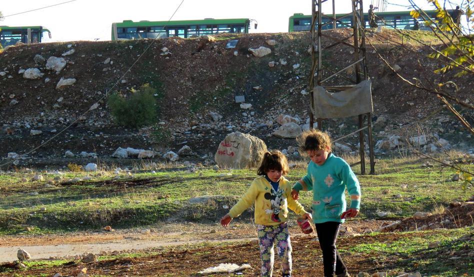 Halepteki sivillerin tahliyesinden fotoğraflar