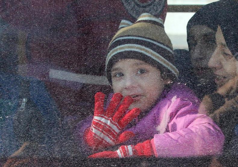 Halepteki sivillerin tahliyesinden fotoğraflar