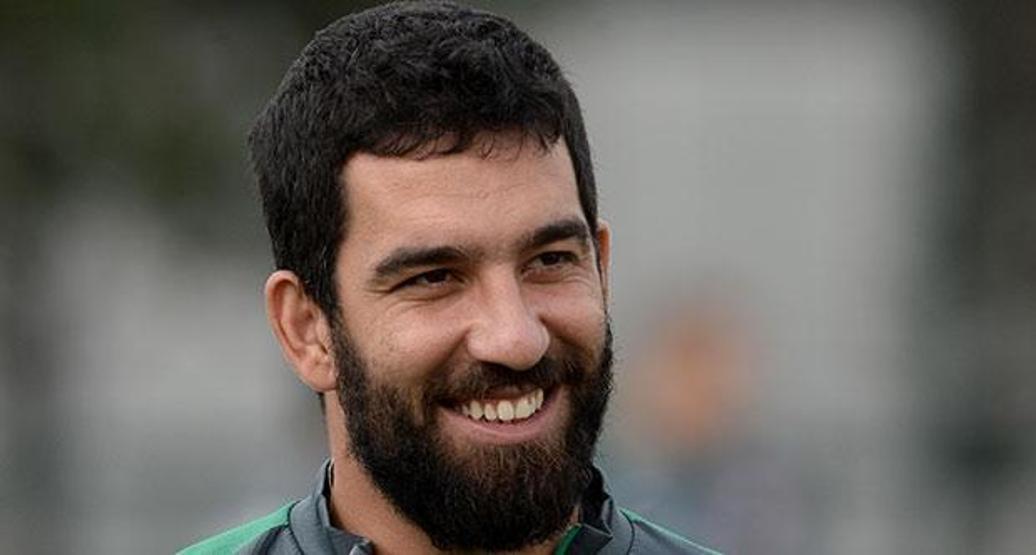 Arda Turan parti için striptiz kulübünü kapattı