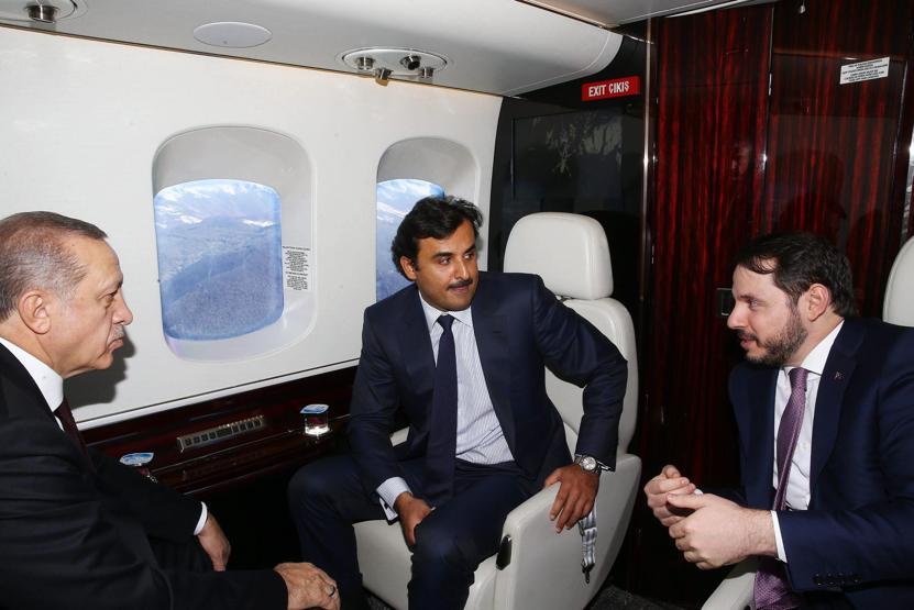 Cumhurbaşkanı Erdoğan, Emir Al Saniyi havaalanında karşıladı