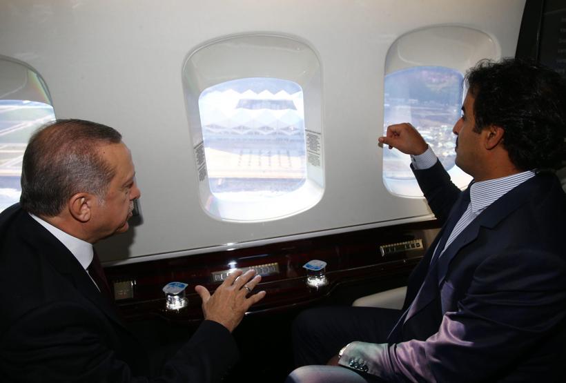 Cumhurbaşkanı Erdoğan, Emir Al Saniyi havaalanında karşıladı