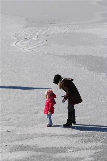 Gölcük ve Abant Gölü buz tuttu