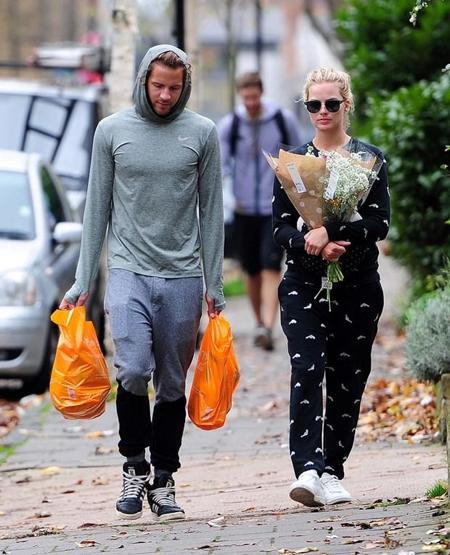 Margot Robbie gizlice evlendi