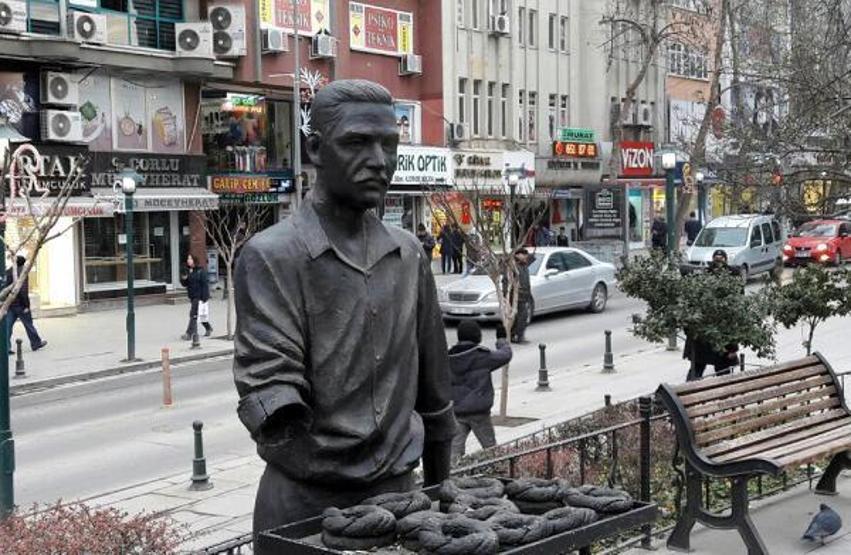 Simitçinin bu kez kolunu kırdılar