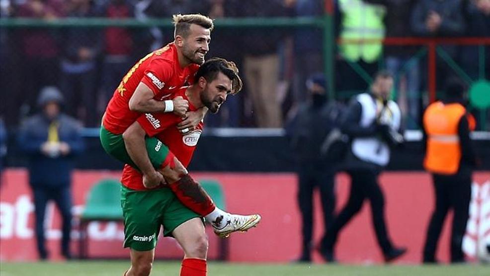 Takımlarını Süper Lige çıkarıp kendi çıkmayan adam: Şehmus Özer