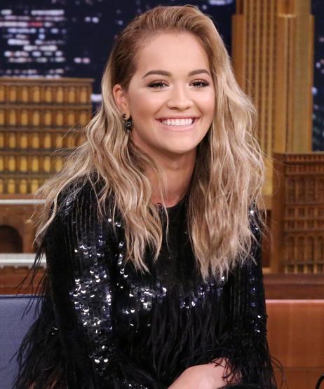 Rita Ora dolandırıldı