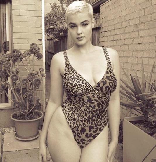 Androjen model: Stefania Ferrario