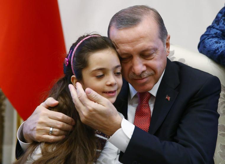 Halepli küçük Bana Erdoğan ile buluştu