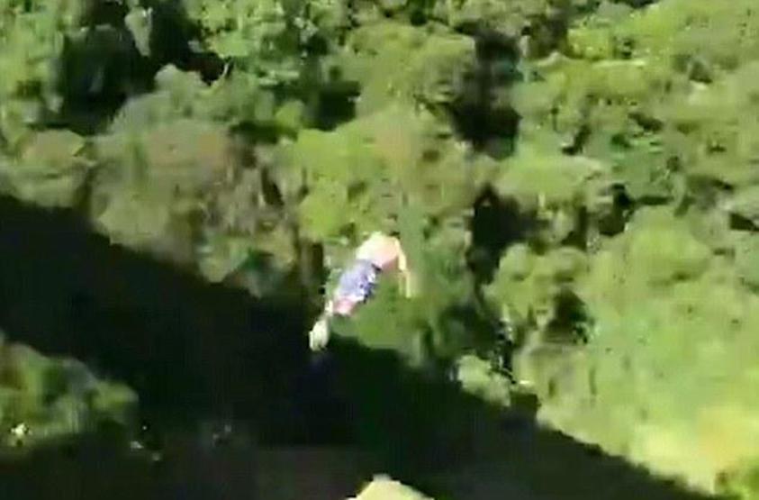 Bungee Jumping yaparken ölüme atladı...