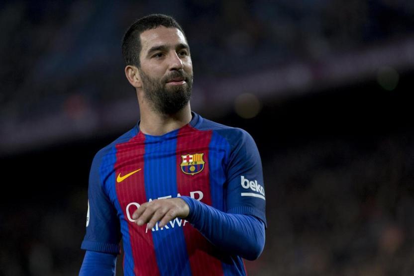 Arda Turan Neymarı yaya bıraktı