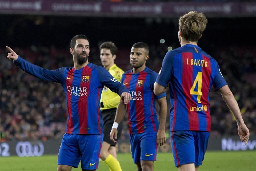 Arda Turan Neymarı yaya bıraktı