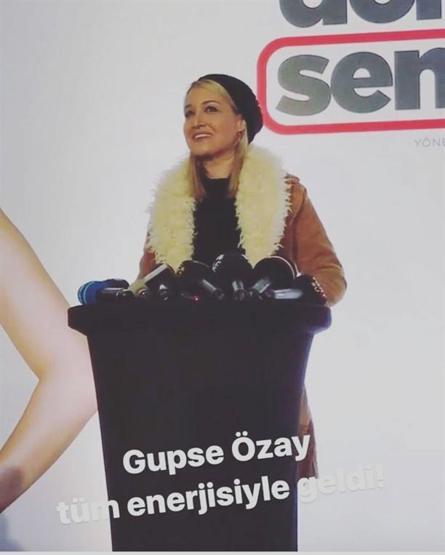 Dönerse Senindir filminin galasına ünlü akını