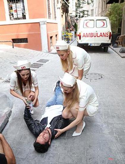 Hemşire sahnelerine bir tepki de Bursadan