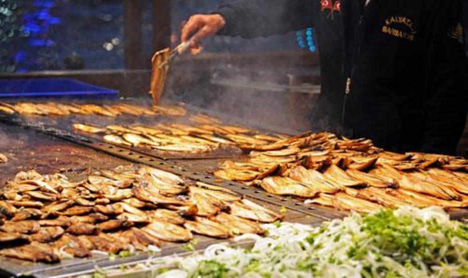 İstanbulu yiyorum gözlerim kapalı