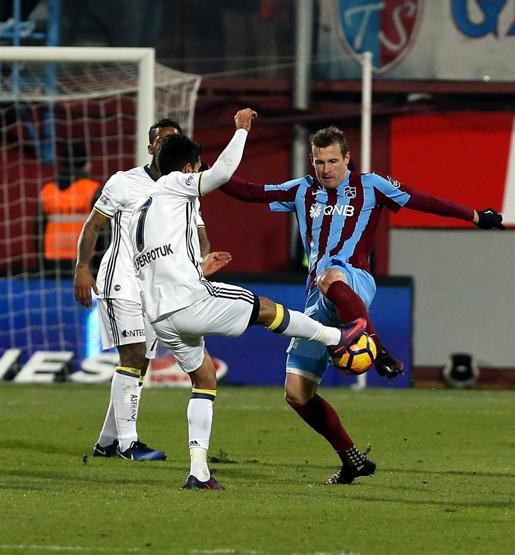 Fenerbahçe Trabzonspordan 9 maçtır gol yemiyor