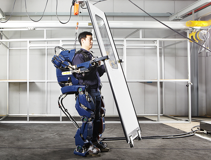 Hyundaiden tek şarjla 4 saat sizin yerinize yürüyen giyilebilir robot
