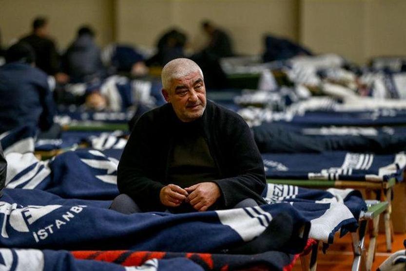 Ünlü dolandırıcının oğlu sokaklarda yaşıyor