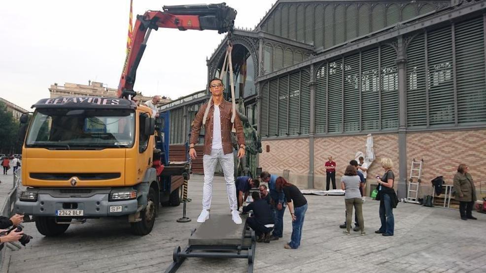 Ronaldonun araba sevdası capsleri