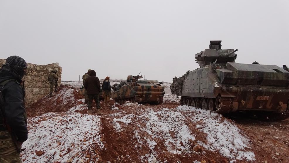 El Babdaki Fırat Kalkanı Operasyonundan ilk kareler