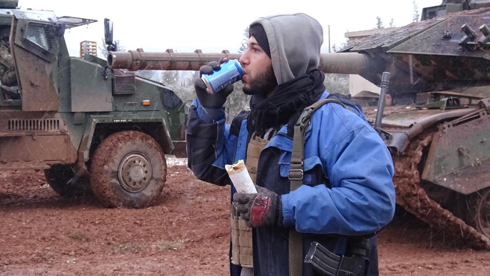 El Babdaki Fırat Kalkanı Operasyonundan ilk kareler