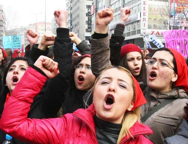 Protestonun kadın hali