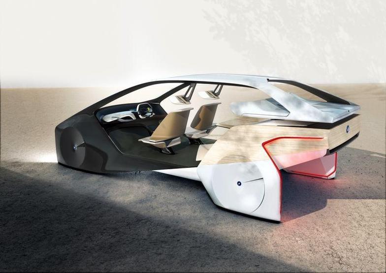 BMWye göre 5 yıl sonra otomobillerin içi böyle olacak