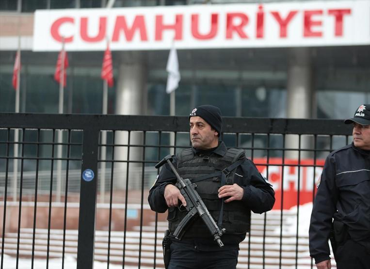 CHPde suikast alarmı