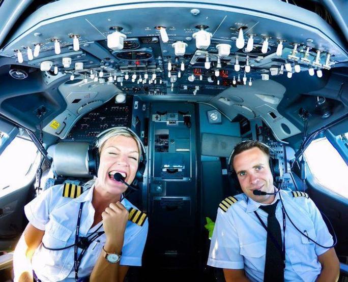 Selfie kraliçesi kadın pilot