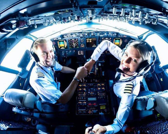 Selfie kraliçesi kadın pilot