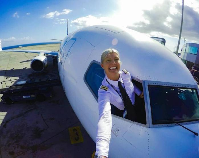 Selfie kraliçesi kadın pilot